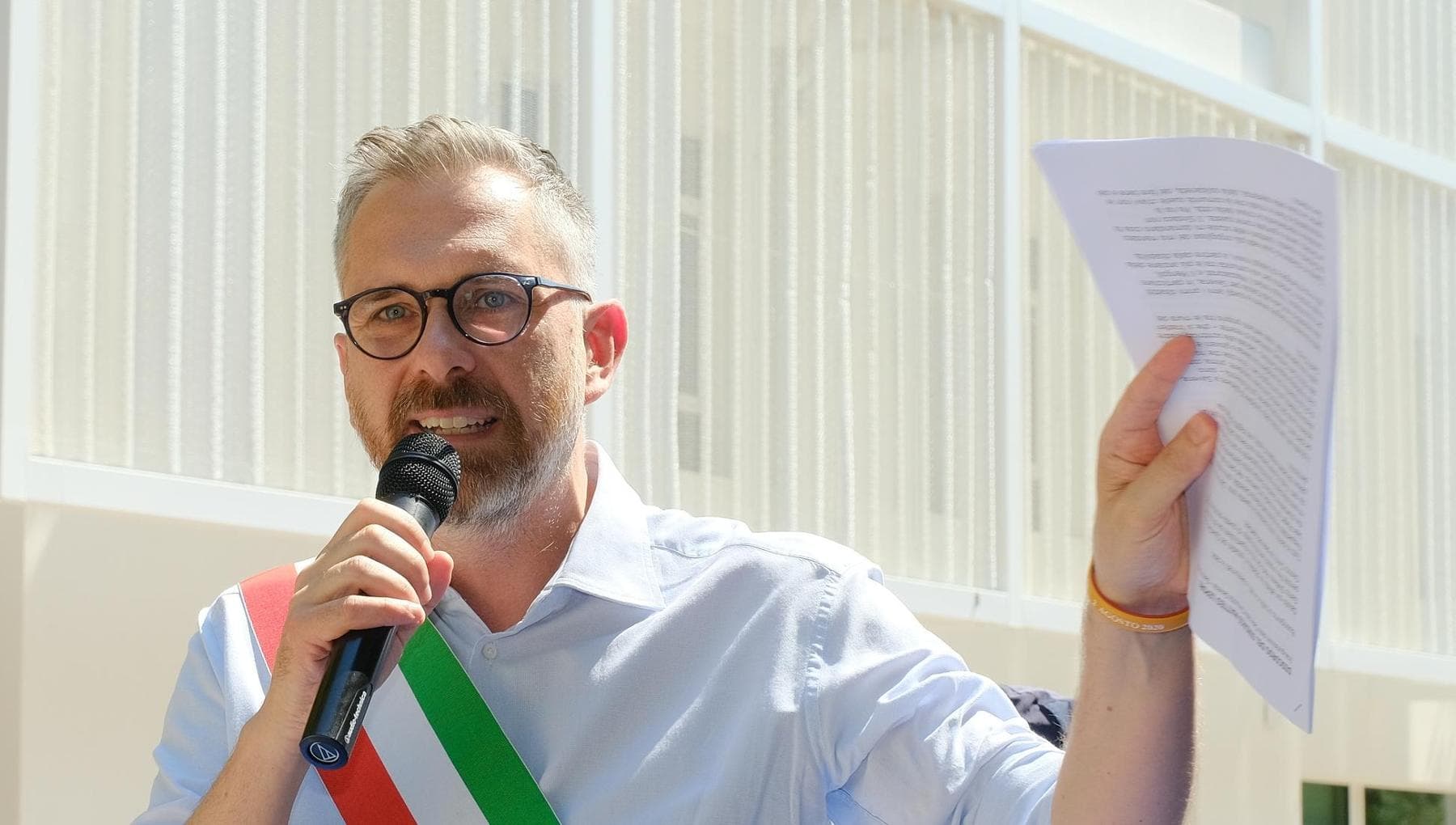 Lepore e i consensi in calo: il Pd lo difende e rilancia