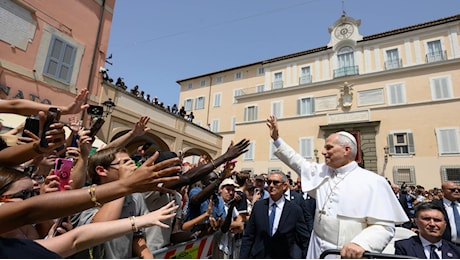 Prevost non fa politica, si offre come guida spirituale