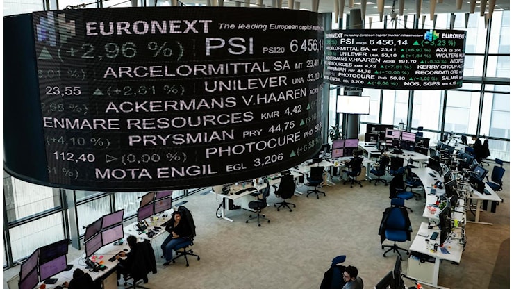 Spread Btp-Bund in calo a 74 punti base, rendimenti dei titoli italiani al 3,71% - QuiFinanza