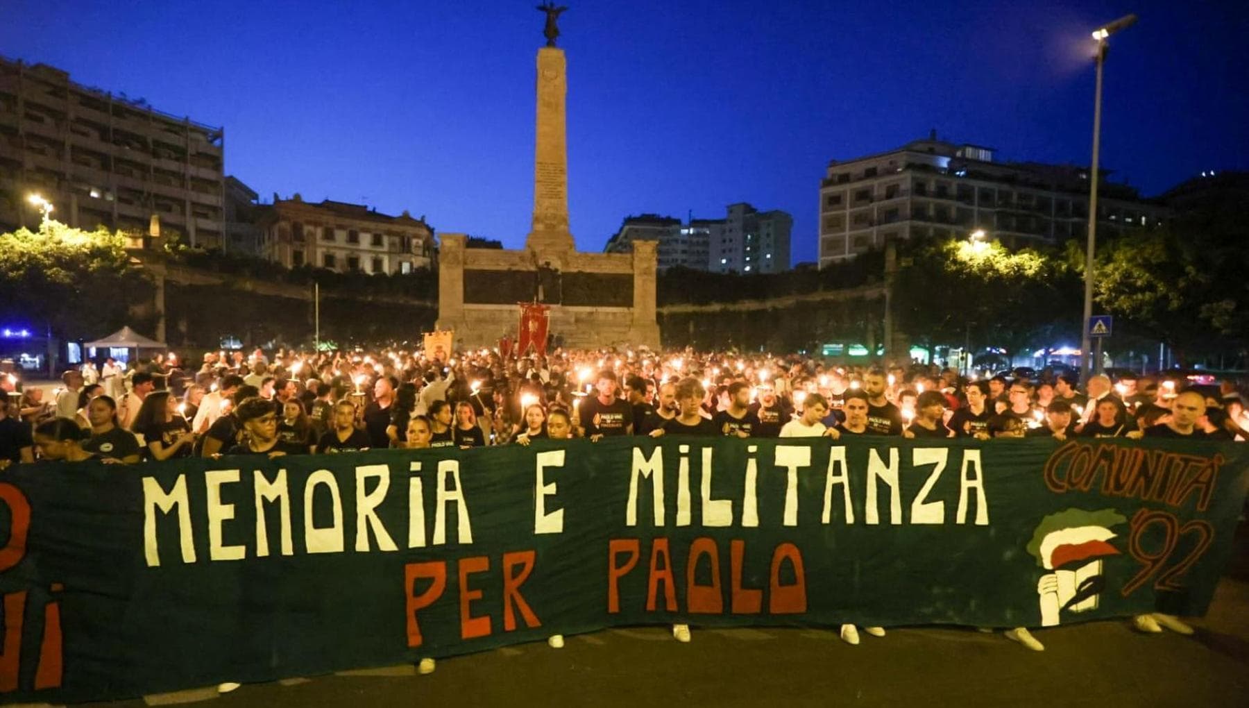 Borsellino, mille alla fiaccolata. In testa Arianna Meloni e Donzelli: “Paolo eroe dei nostri tempi”