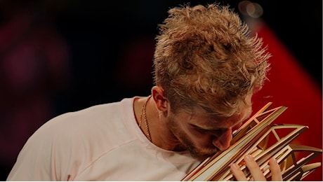 Davidovich Fokina rimonta Jodar e conquista il primo Masters 1000 della carriera a Shanghai