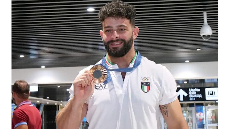 Il pesista olimpionico Antonino Pizzolato condannato a Trapani per stupro di gruppo - Sky TG24
