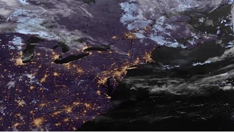 Una gigantesca nube di fumo attraversa il Nord America: gli incendi visti dallo spazio