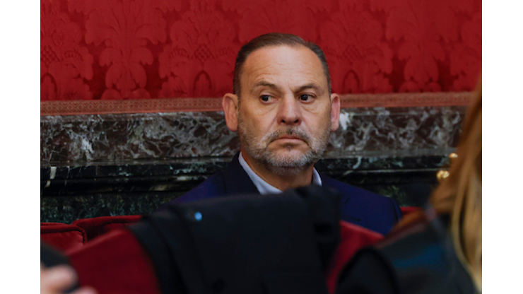 Spagna, l'ex ministro del governo Sanchez condannato a 24 anni: corruzione e mascherine truccate durante il Covid - TGLA7