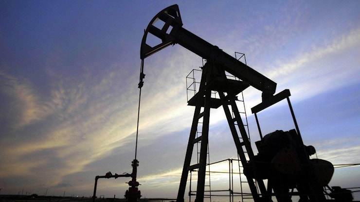 L’Ue valuta un congelamento temporaneo del tetto massimo al prezzo del petrolio russo - la Repubblica