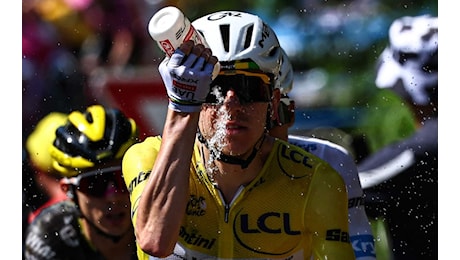 Caldo record al Tour de France, per la prima volta una tappa accorciata per la canicule