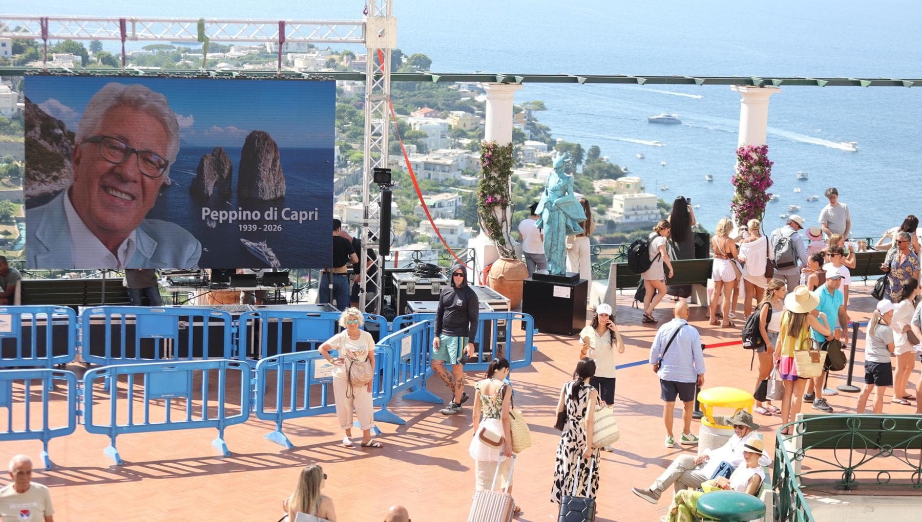 La gratitudine di Capri: avviato l’iter per intitolare a Peppino una piazza e un premio annuale